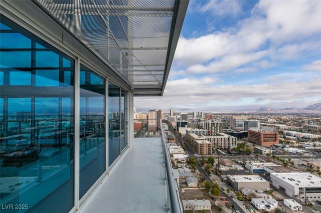 200 Hoover Avenue 2109, Las Vegas, NV 89101