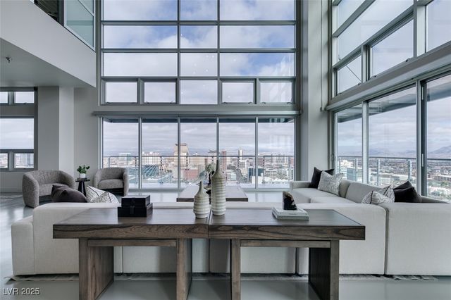 200 Hoover Avenue 2109, Las Vegas, NV 89101