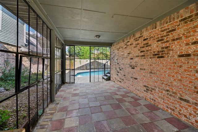 4735 Charade Drive, Houston, TX 77066