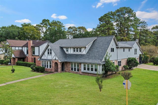 4735 Charade Drive, Houston, TX 77066