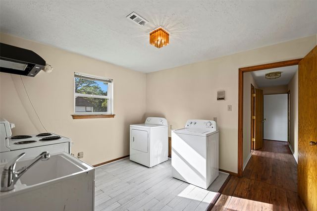 4735 Charade Drive, Houston, TX 77066