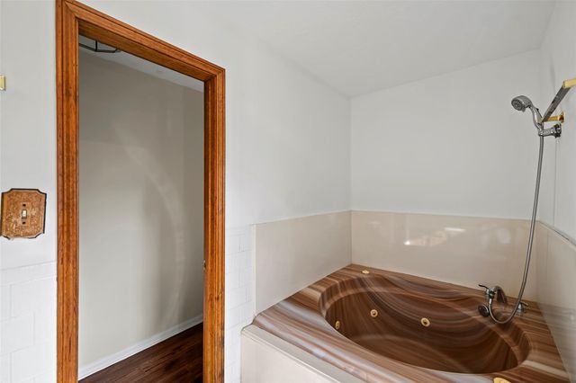 4735 Charade Drive, Houston, TX 77066