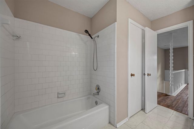 4735 Charade Drive, Houston, TX 77066