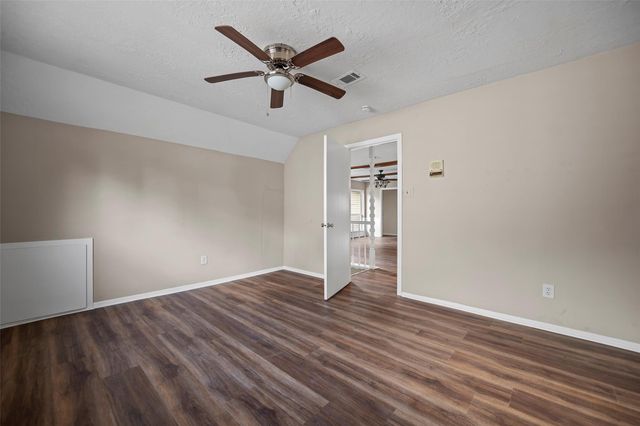 4735 Charade Drive, Houston, TX 77066