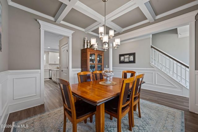 37 Lyford Cay Court, Hampstead, NC 28443