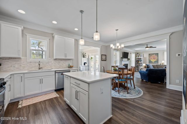 37 Lyford Cay Court, Hampstead, NC 28443