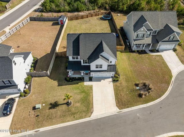 37 Lyford Cay Court, Hampstead, NC 28443