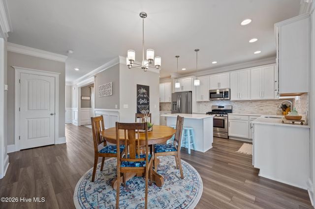 37 Lyford Cay Court, Hampstead, NC 28443