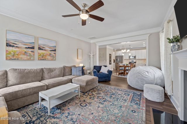 37 Lyford Cay Court, Hampstead, NC 28443