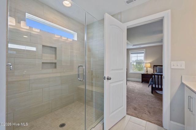 37 Lyford Cay Court, Hampstead, NC 28443