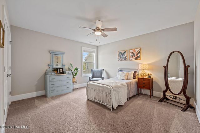 37 Lyford Cay Court, Hampstead, NC 28443