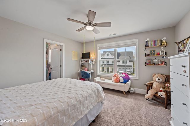 37 Lyford Cay Court, Hampstead, NC 28443