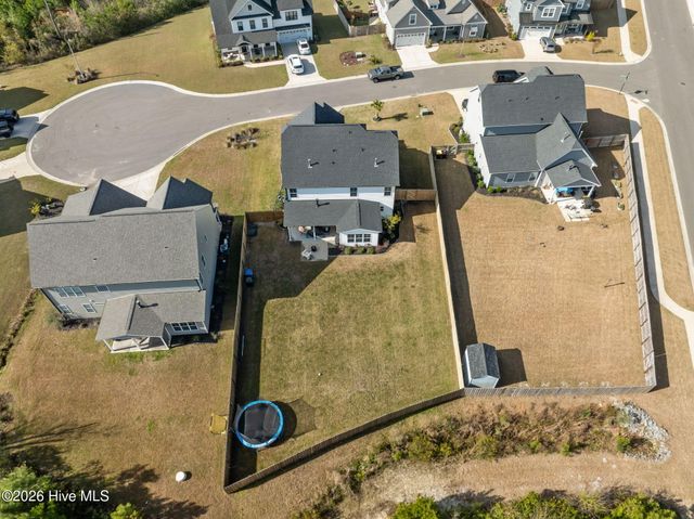 37 Lyford Cay Court, Hampstead, NC 28443