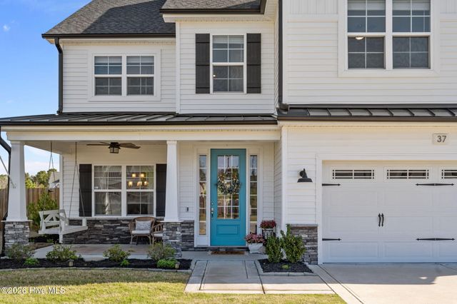 37 Lyford Cay Court, Hampstead, NC 28443