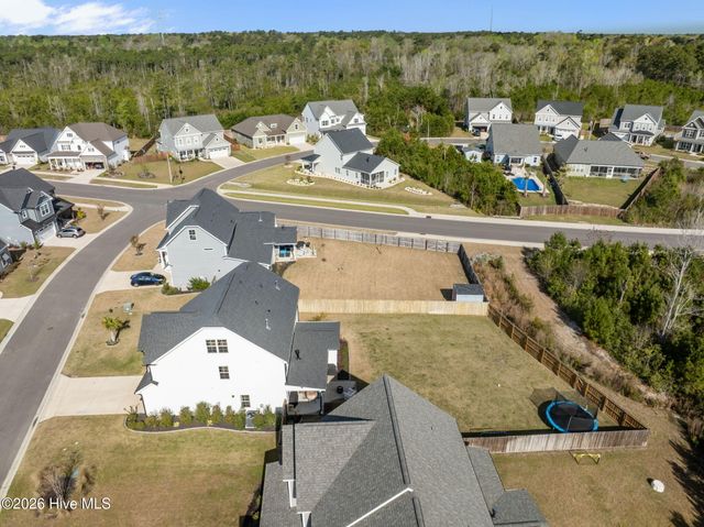 37 Lyford Cay Court, Hampstead, NC 28443