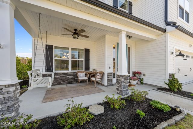 37 Lyford Cay Court, Hampstead, NC 28443