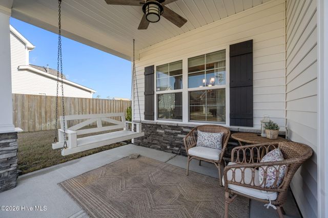 37 Lyford Cay Court, Hampstead, NC 28443