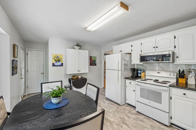 6824 Sawtooth Drive, Ooltewah, TN 37363