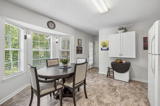 6824 Sawtooth Drive, Ooltewah, TN 37363