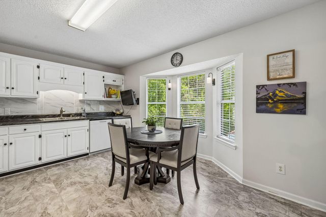 6824 Sawtooth Drive, Ooltewah, TN 37363