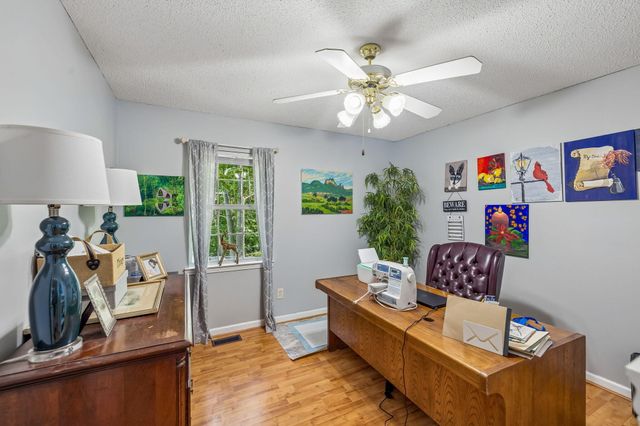 6824 Sawtooth Drive, Ooltewah, TN 37363