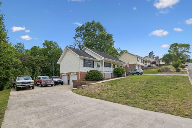 6824 Sawtooth Drive, Ooltewah, TN 37363