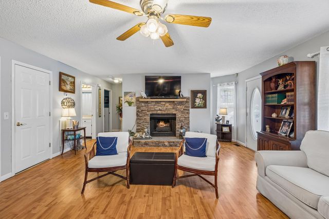 6824 Sawtooth Drive, Ooltewah, TN 37363