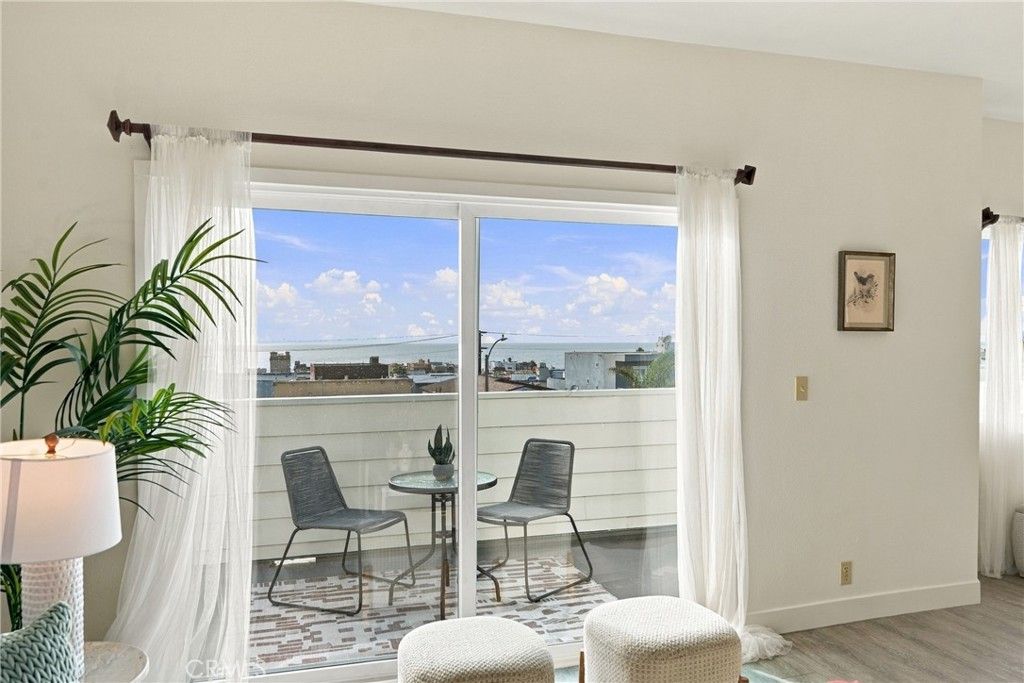 446 D3 Monterey, Hermosa Beach, CA 90254 — photo 2