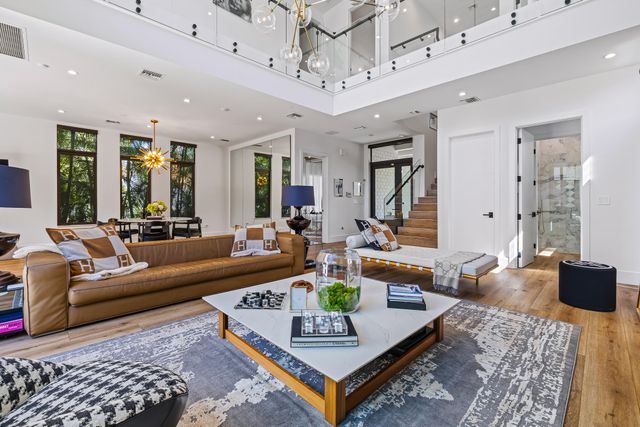 549 NE 10th Avenue, Fort Lauderdale, FL 33301