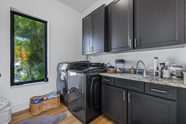 549 NE 10th Avenue, Fort Lauderdale, FL 33301