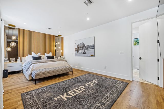 549 NE 10th Avenue, Fort Lauderdale, FL 33301