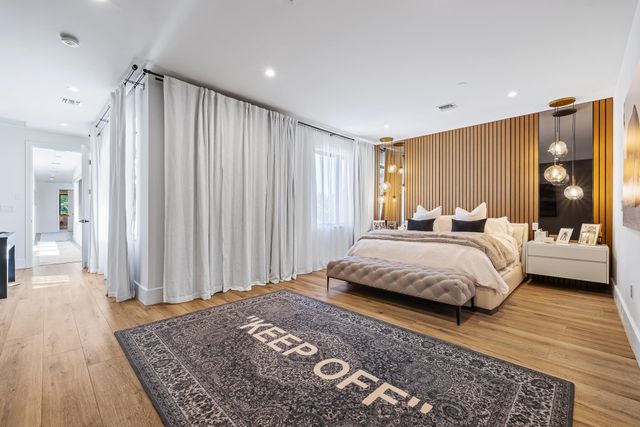 549 NE 10th Avenue, Fort Lauderdale, FL 33301