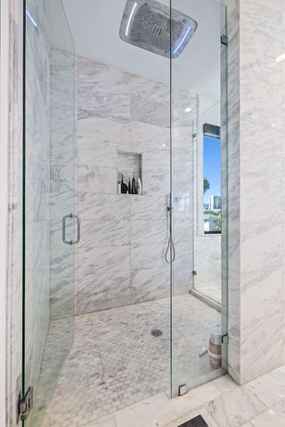 549 NE 10th Avenue, Fort Lauderdale, FL 33301