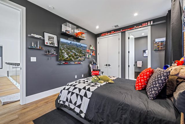 549 NE 10th Avenue, Fort Lauderdale, FL 33301