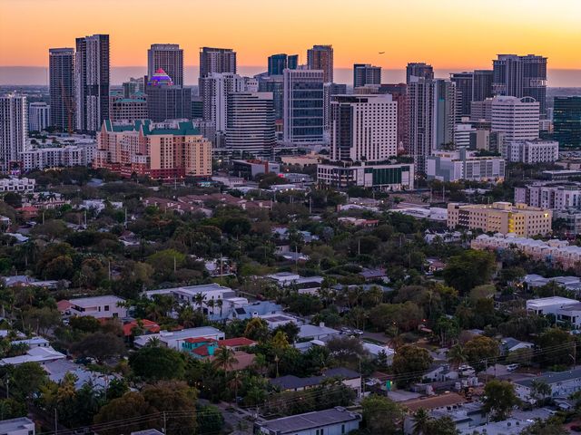 549 NE 10th Avenue, Fort Lauderdale, FL 33301