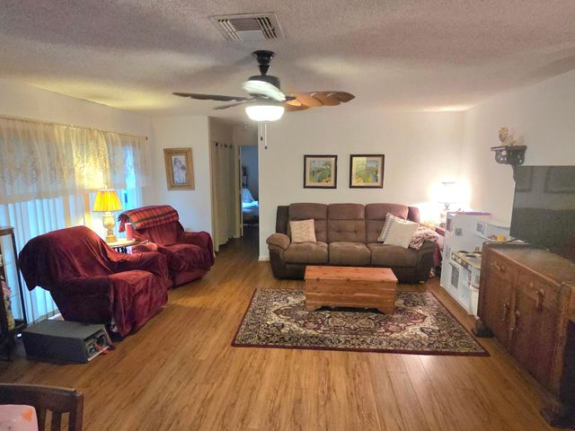 1333 Peppertree Trail Apt C, Fort Pierce, FL 34950