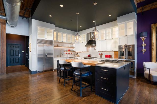 14 N Peoria Street 6H-7H, Chicago, IL 60607