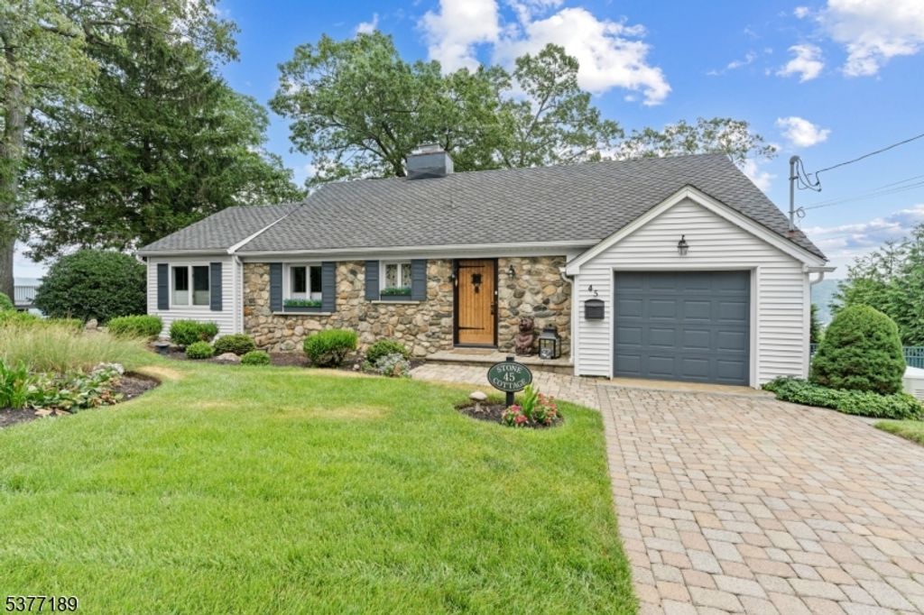 45 Hickory Trl, Sparta Twp., NJ 07871