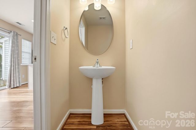 3569 Draycott Avenue, Charlotte, NC 28213