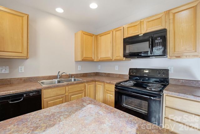 3569 Draycott Avenue, Charlotte, NC 28213