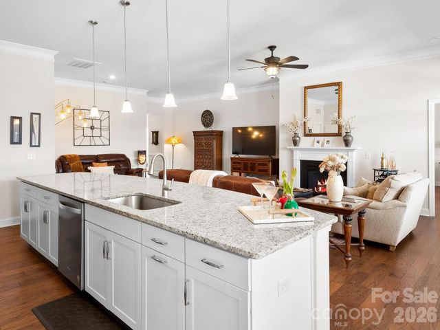 16 Southern Way Lane, Leicester, NC 28748