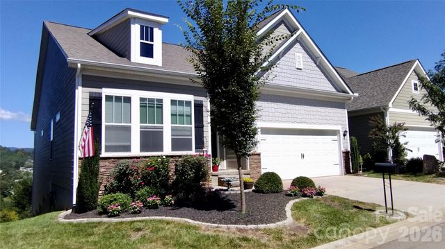 16 Southern Way Lane, Leicester, NC 28748