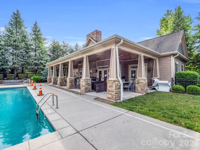 16 Southern Way Lane, Leicester, NC 28748