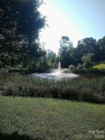 16 Southern Way Lane, Leicester, NC 28748