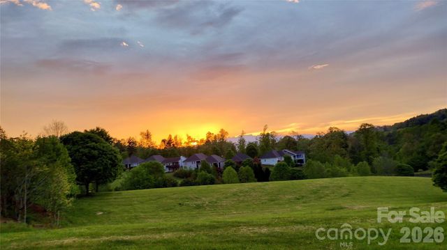 16 Southern Way Lane, Leicester, NC 28748