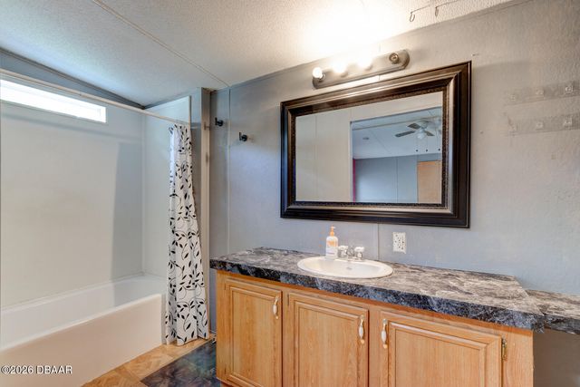 1040 Green Acres Circle S, South Daytona, FL 32119