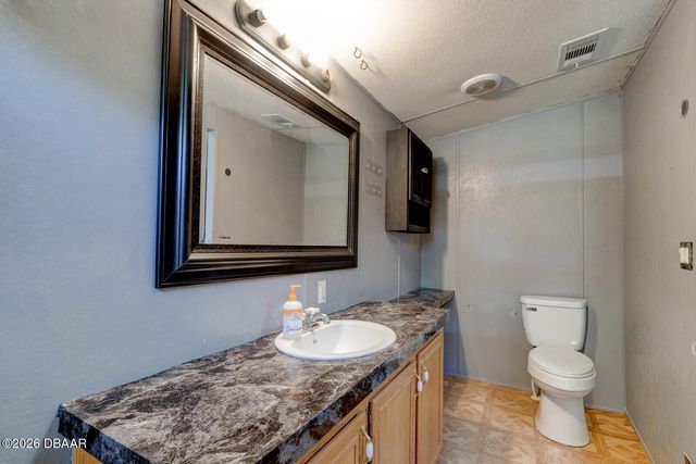 1040 Green Acres Circle S, South Daytona, FL 32119