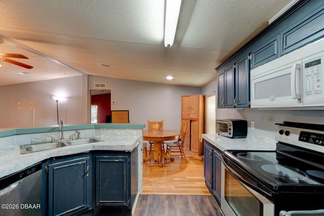 1040 Green Acres Circle S, South Daytona, FL 32119