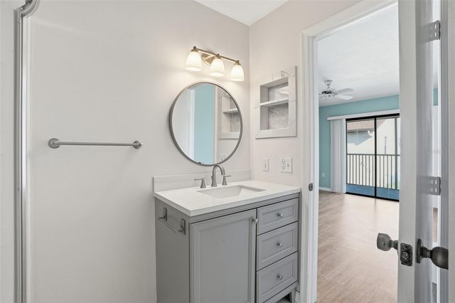 9270 LAKE PARK DRIVE 201, Fort Myers, FL 33919