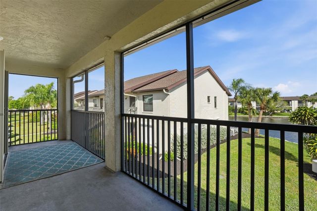 9270 LAKE PARK DRIVE 201, Fort Myers, FL 33919